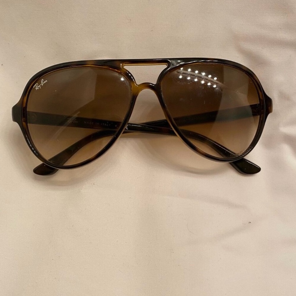 Ray-Ban Tortoise Aviator Sunglasses